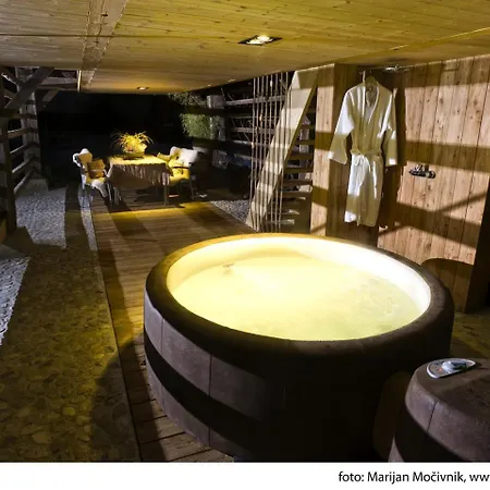 Luxury Barn-Esque Cabin With A Meditation Nest Near Ljubljana, Slovenia Dom wakacyjny Luče